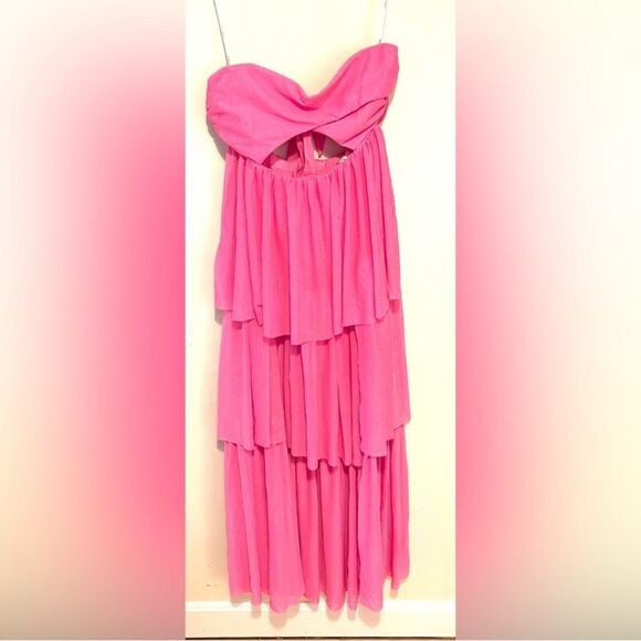 NWT for Love & Lemons Juni Maxi Dress
D14 - Picture 4 of 9